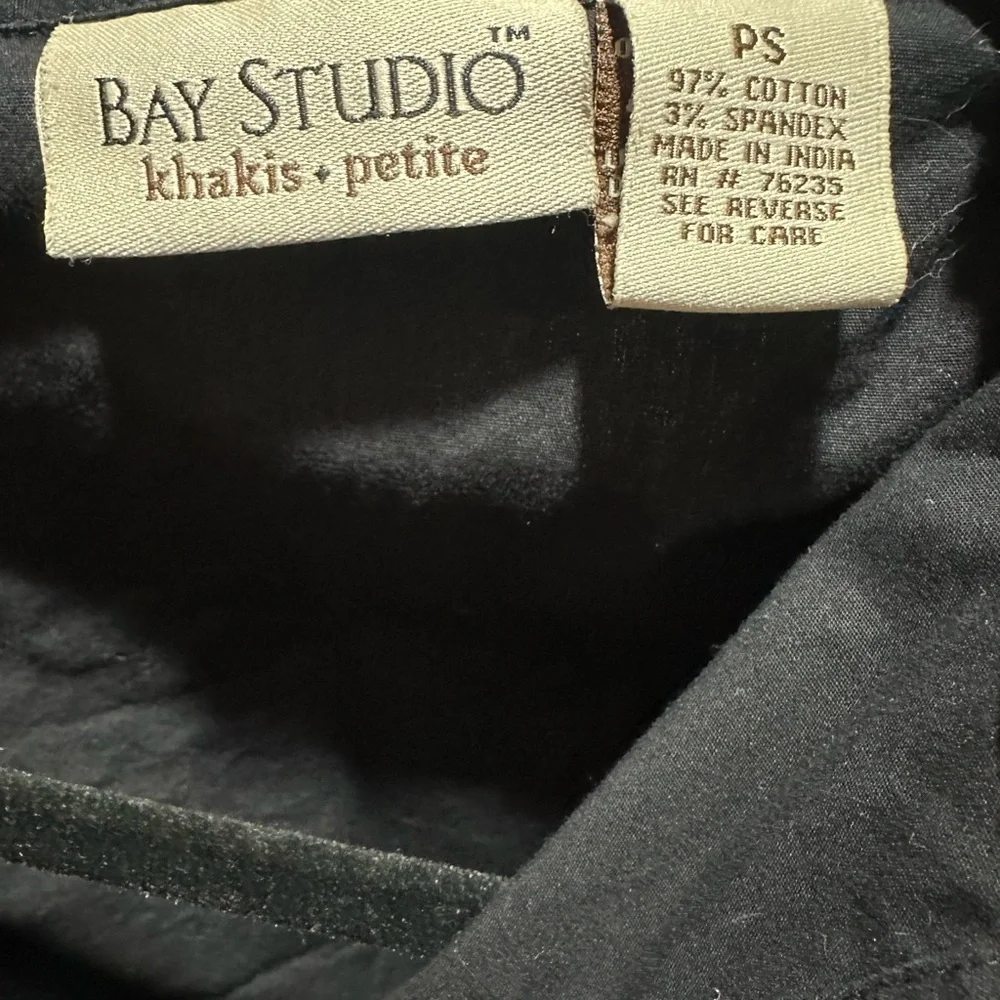 💕Y2K Bay Studio Petite Black Embroidered Button-Down Blouse PS